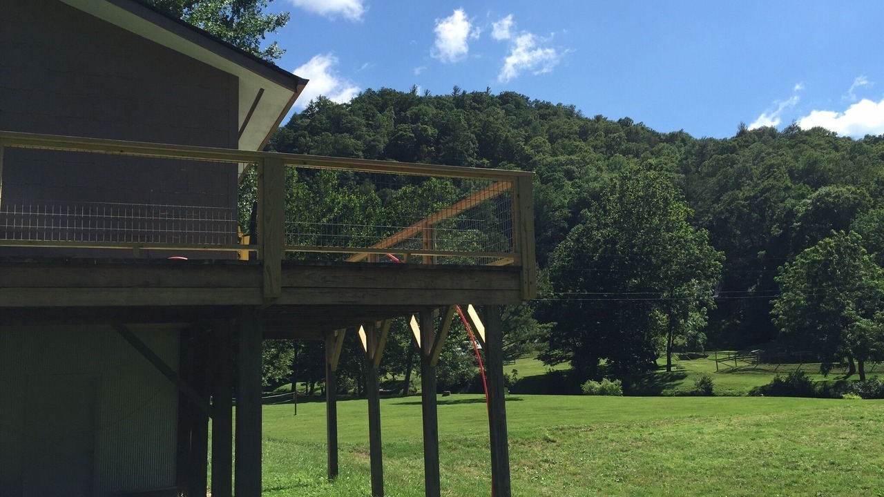 Photo of Outdoor in Sugar Grove