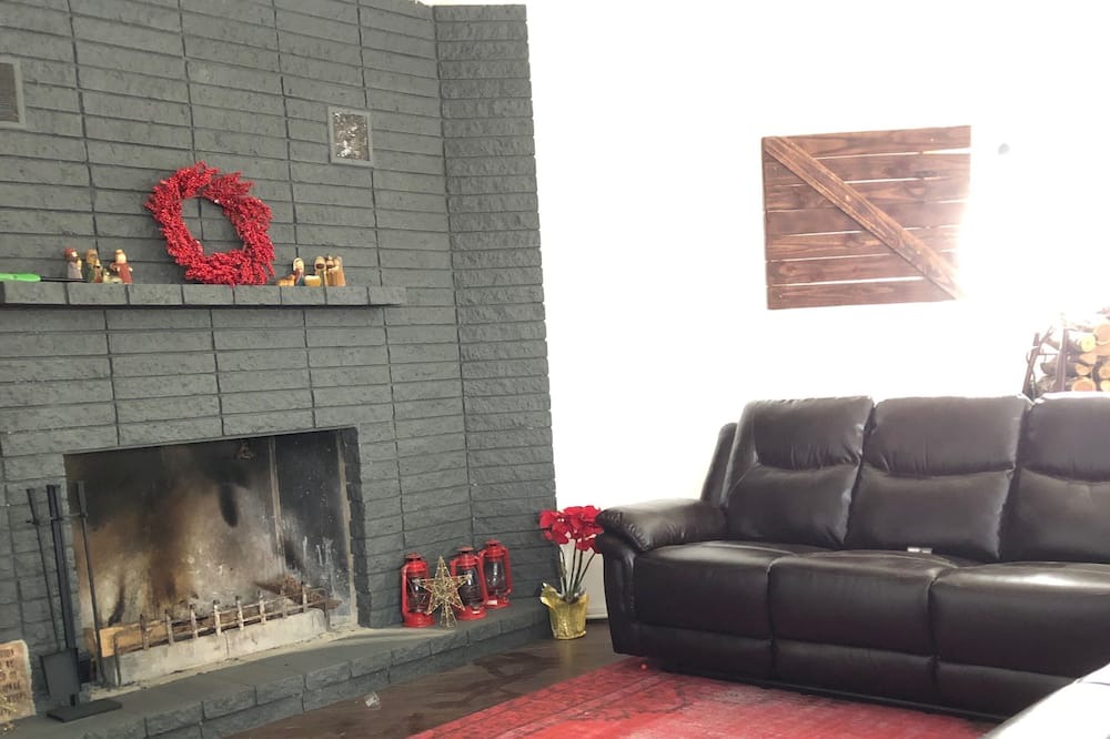 Photo of Livingroom in Airville