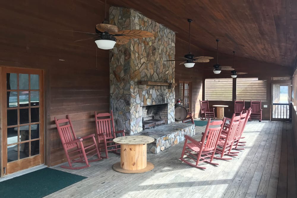Photo of Outdoor in Floyd Dale