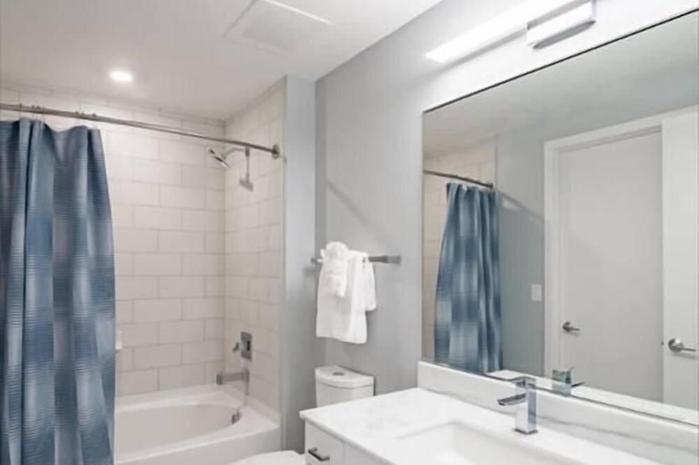 Photo of Bathroom in Woodmont Triangle