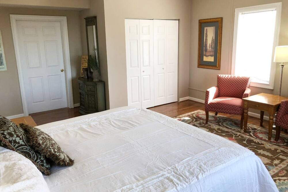 Photo of Bedroom in Marietta