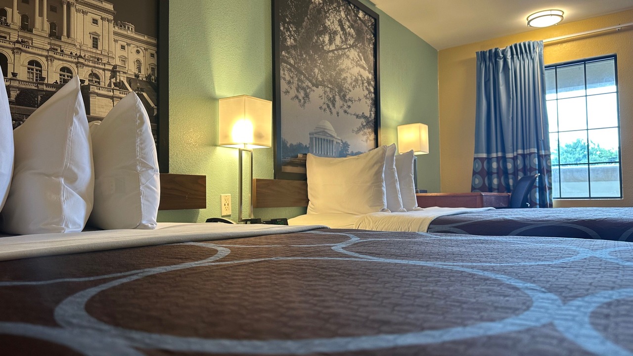 Photo of Bedroom in Alexandria West