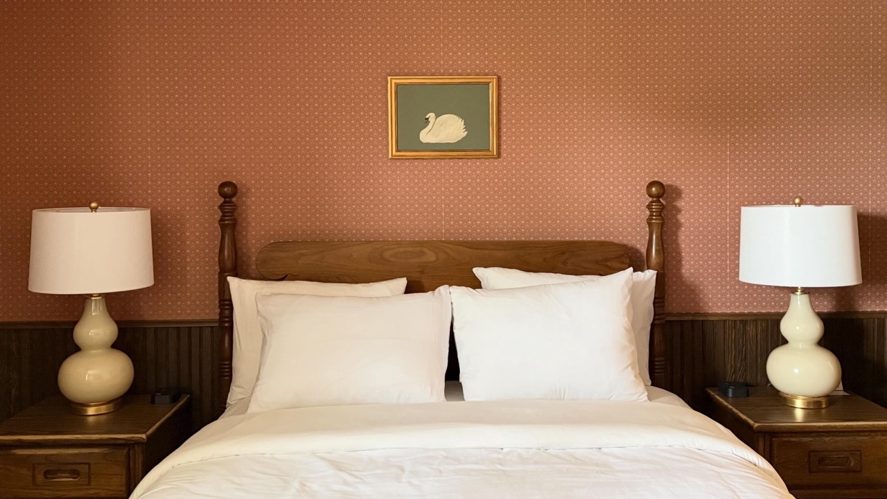 Photo of Bedroom in Amana