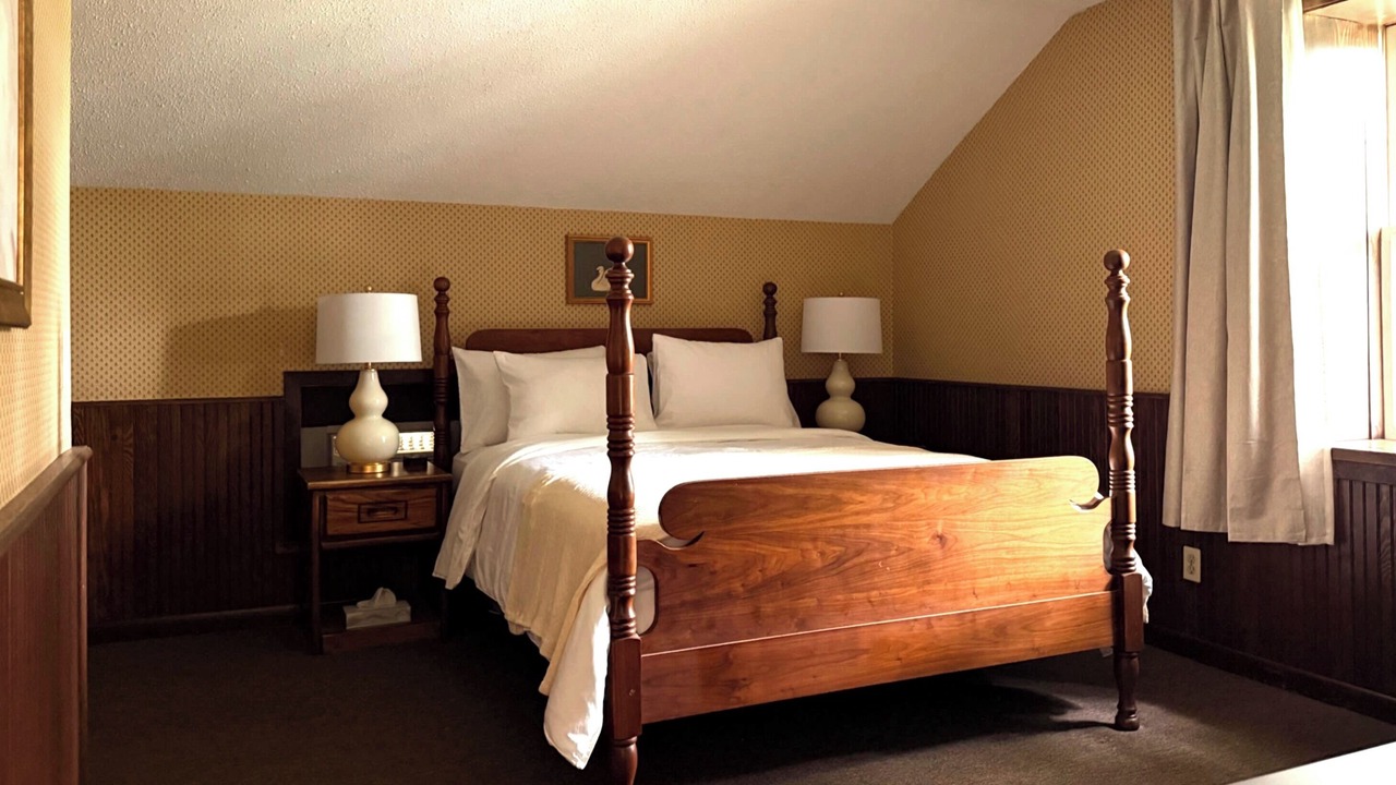 Photo of Bedroom in Amana