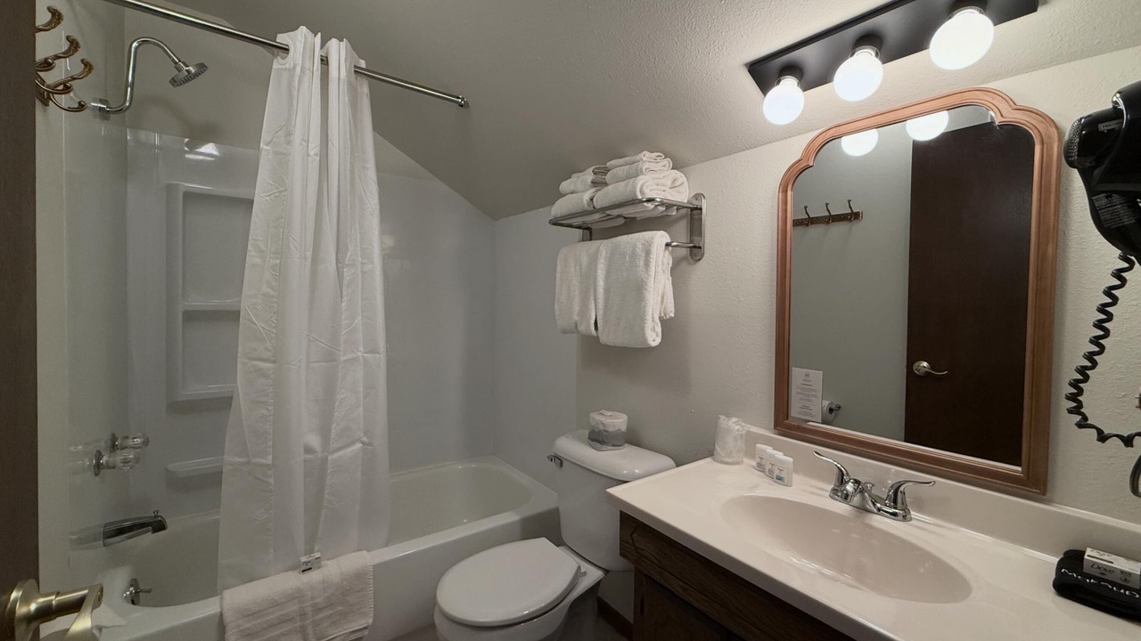 Photo of Bathroom in Amana