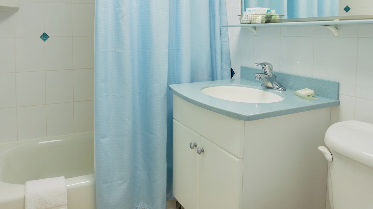 Photo of Bathroom in Avalon