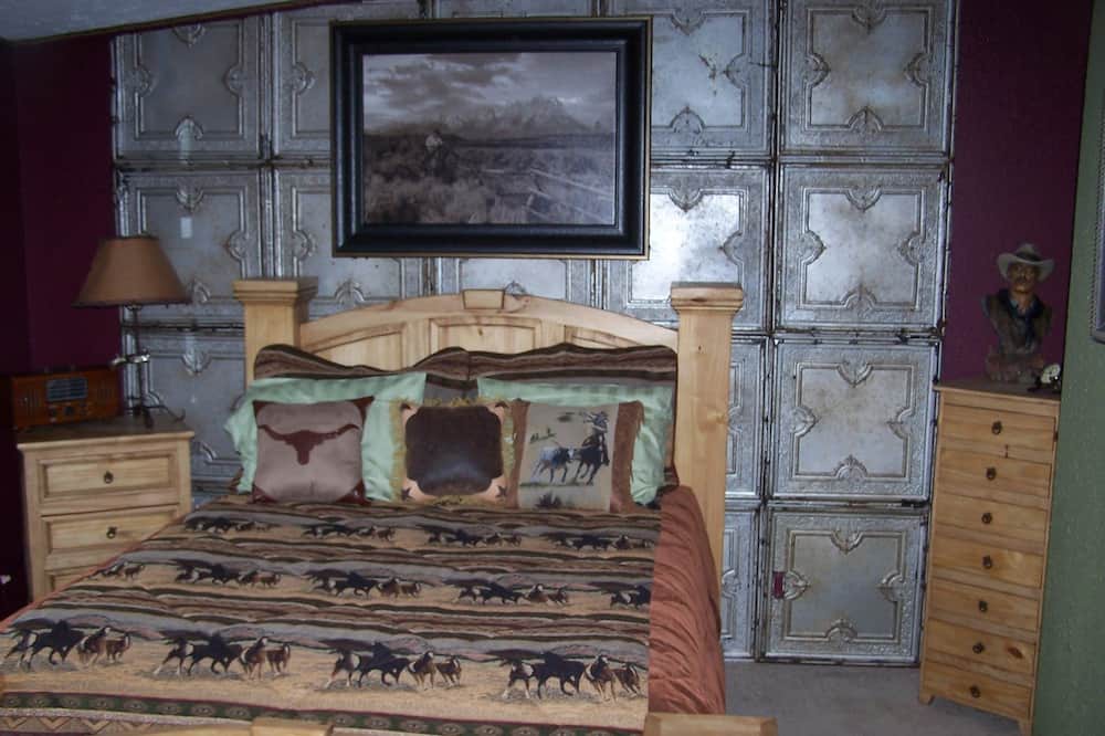Photo of Bedroom in Hot Springs