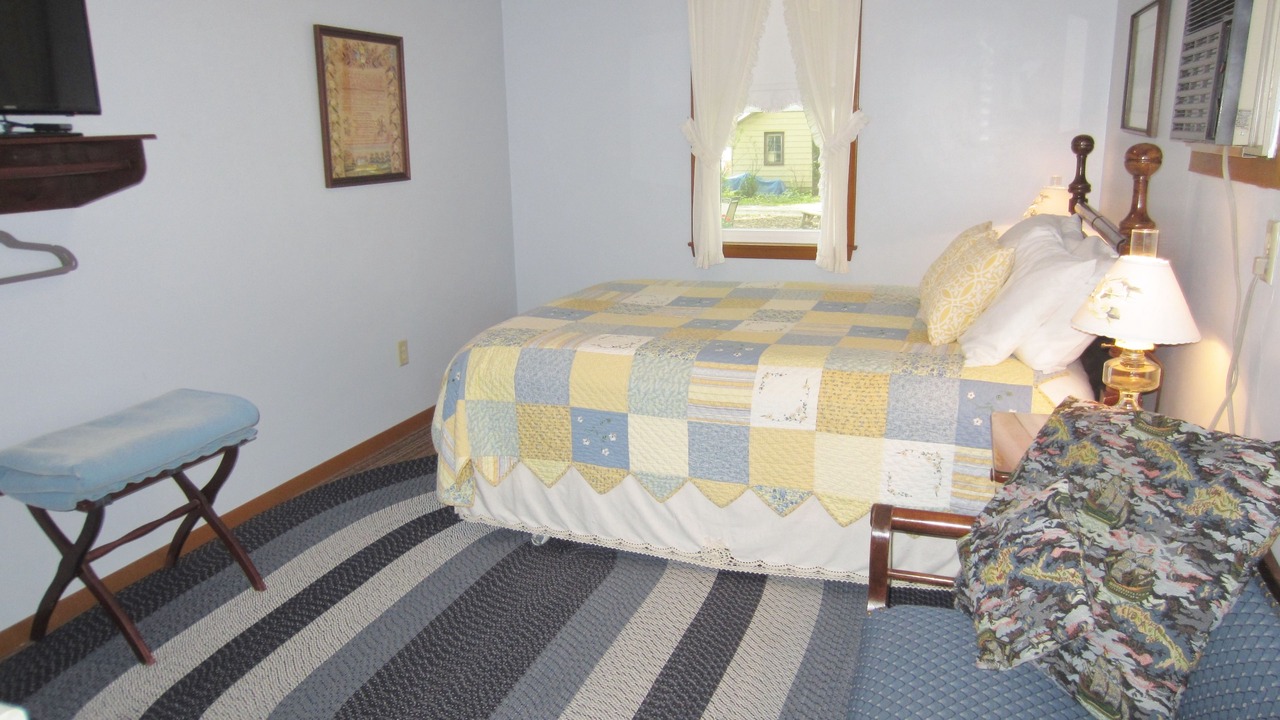 Photo of Bedroom in Homestead