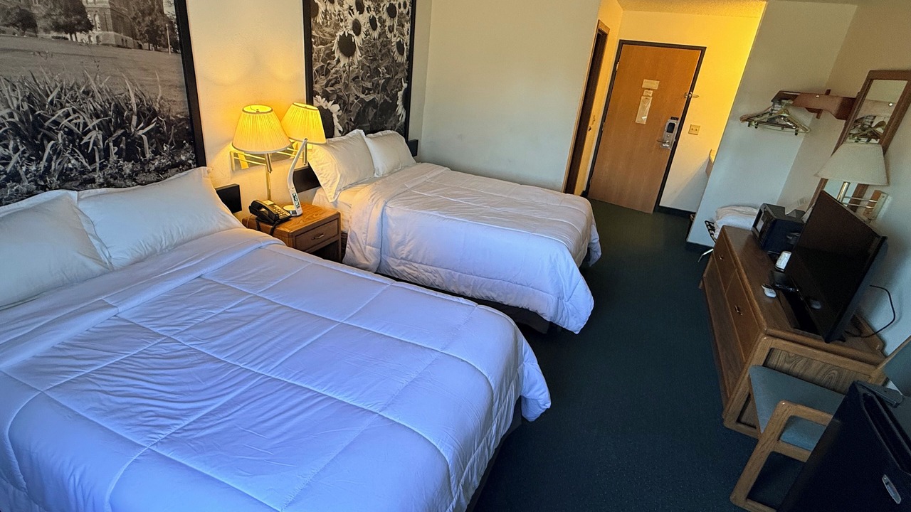 Photo of Bedroom in De Witt