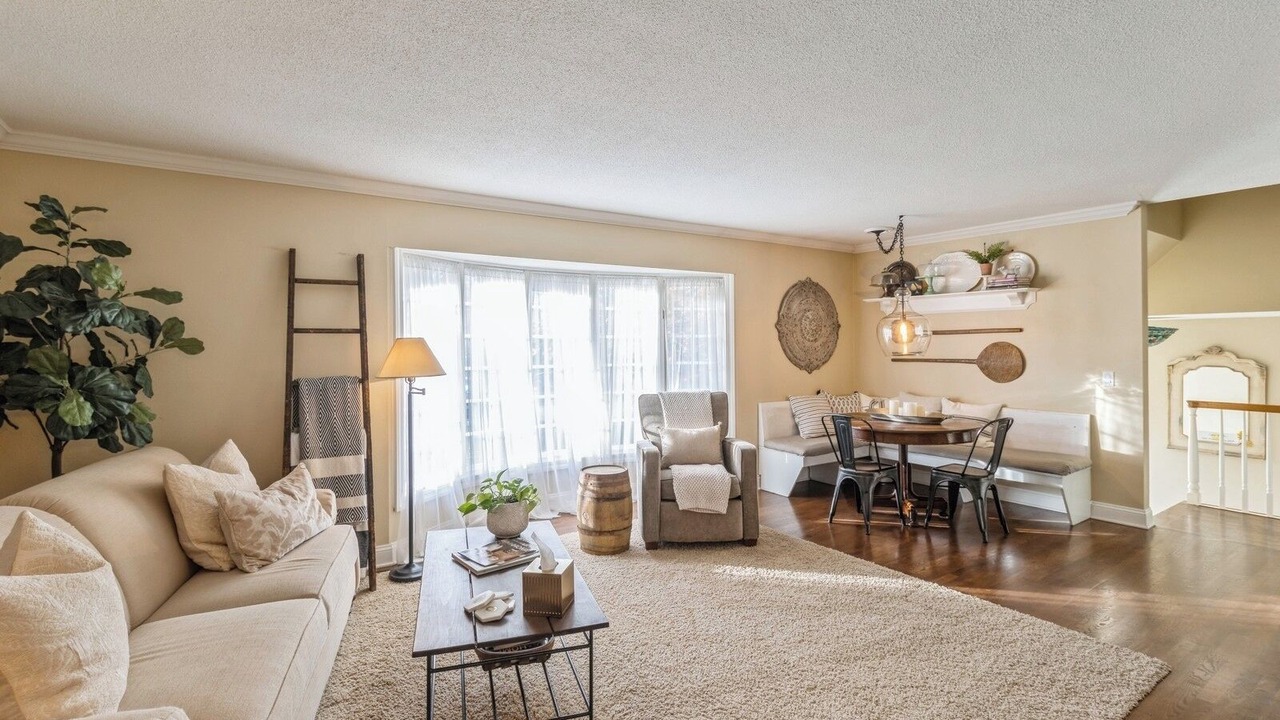 Photo of Livingroom in Urbandale