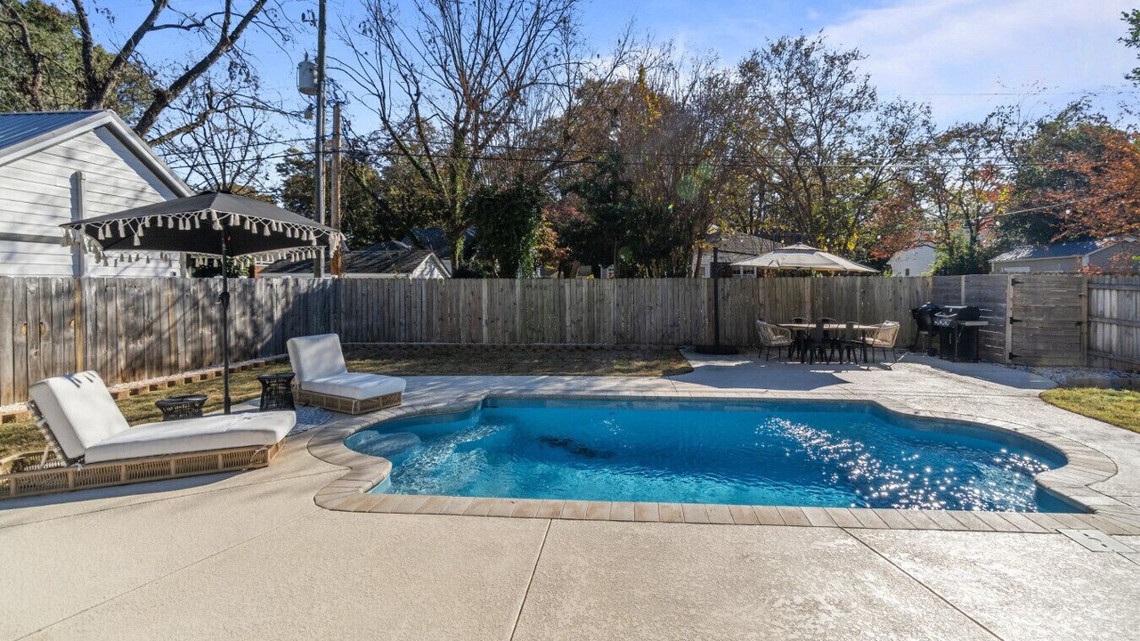 Photo of Outdoor in Rosewood