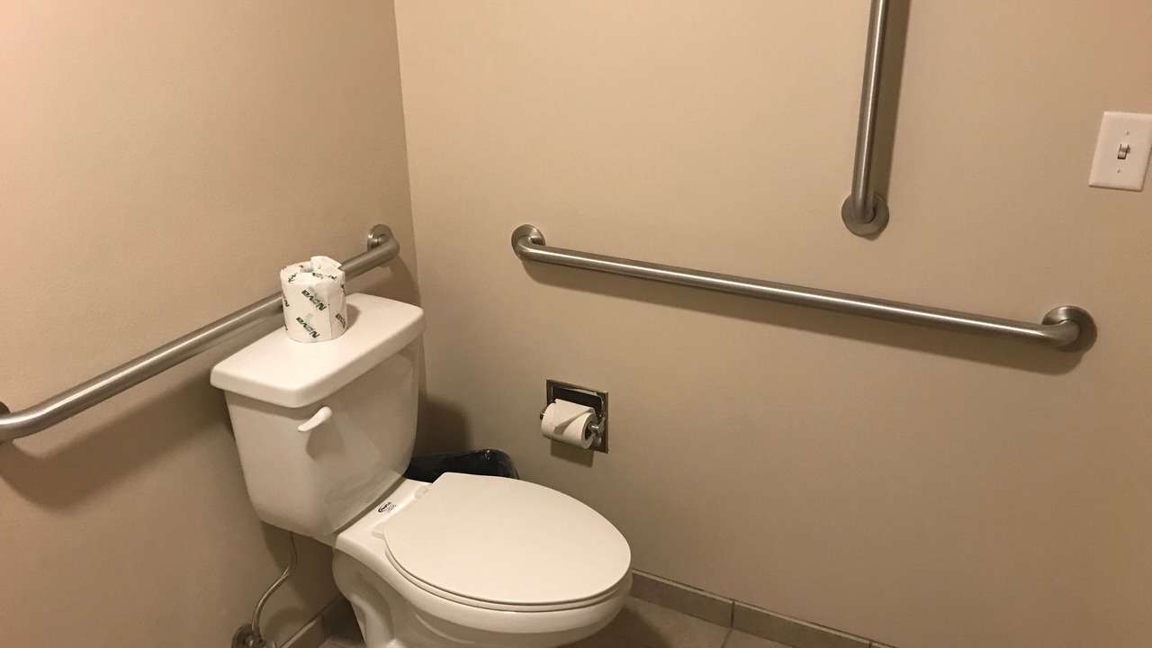 Photo of Bathroom in Clarion