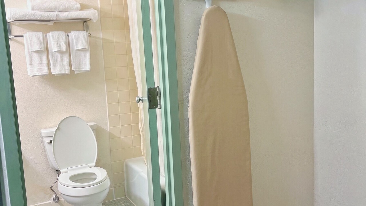 Photo of Bathroom in Galesburg