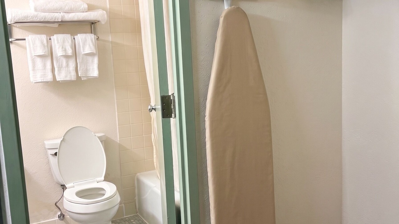 Photo of Bathroom in Galesburg