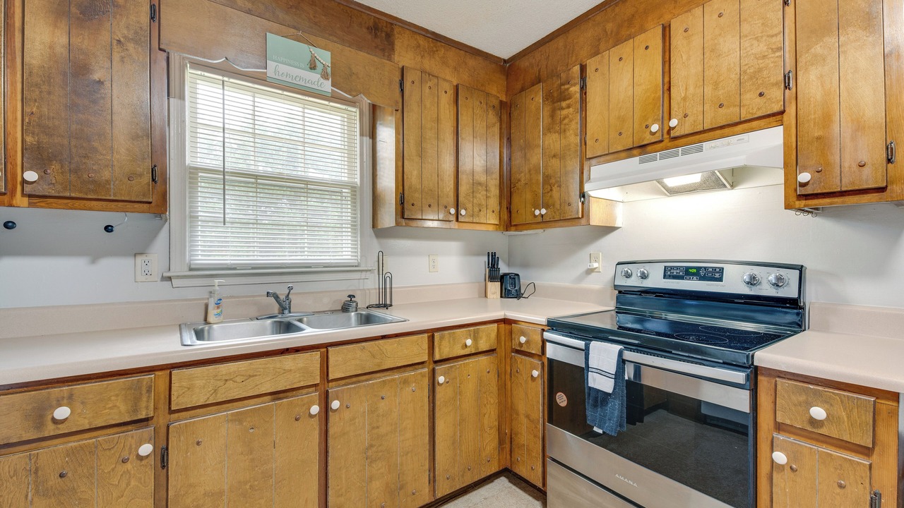 Photo of Kitchen in Cedartown