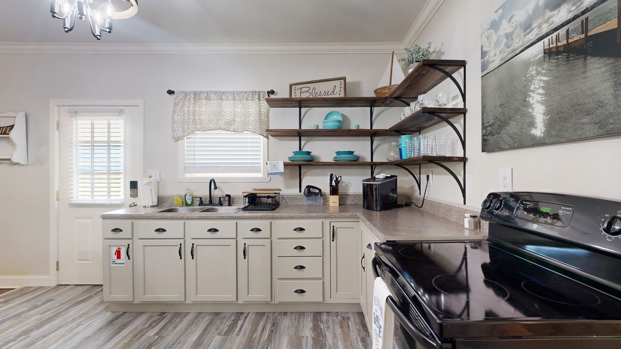 Photo of Kitchen in Guntersville