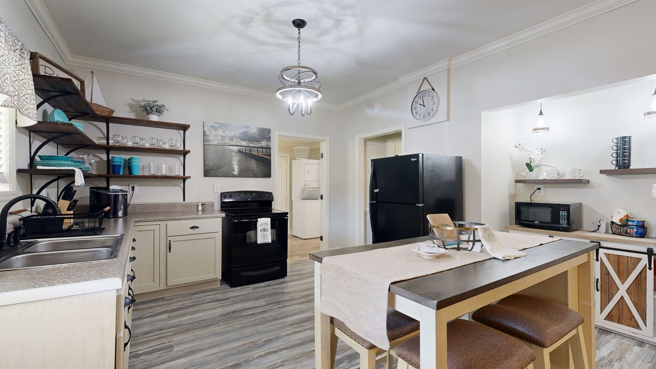 Photo of Kitchen in Guntersville
