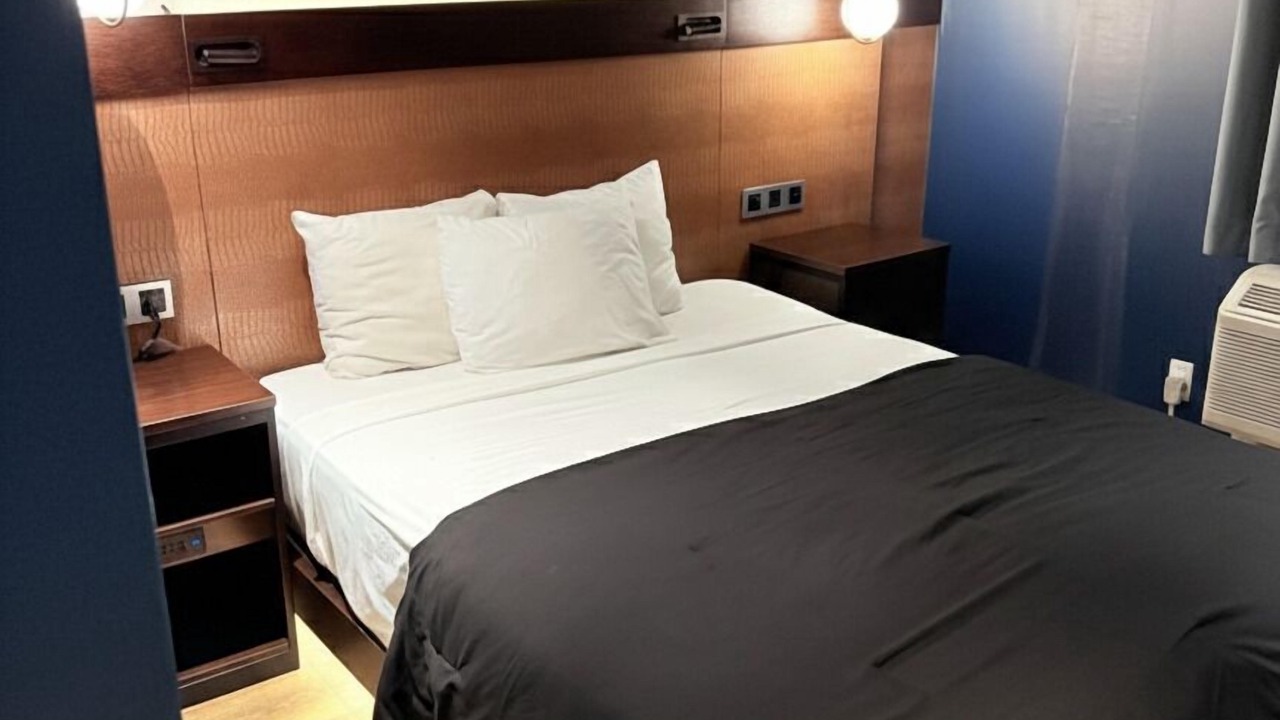 Photo of Bedroom in Crown Heights
