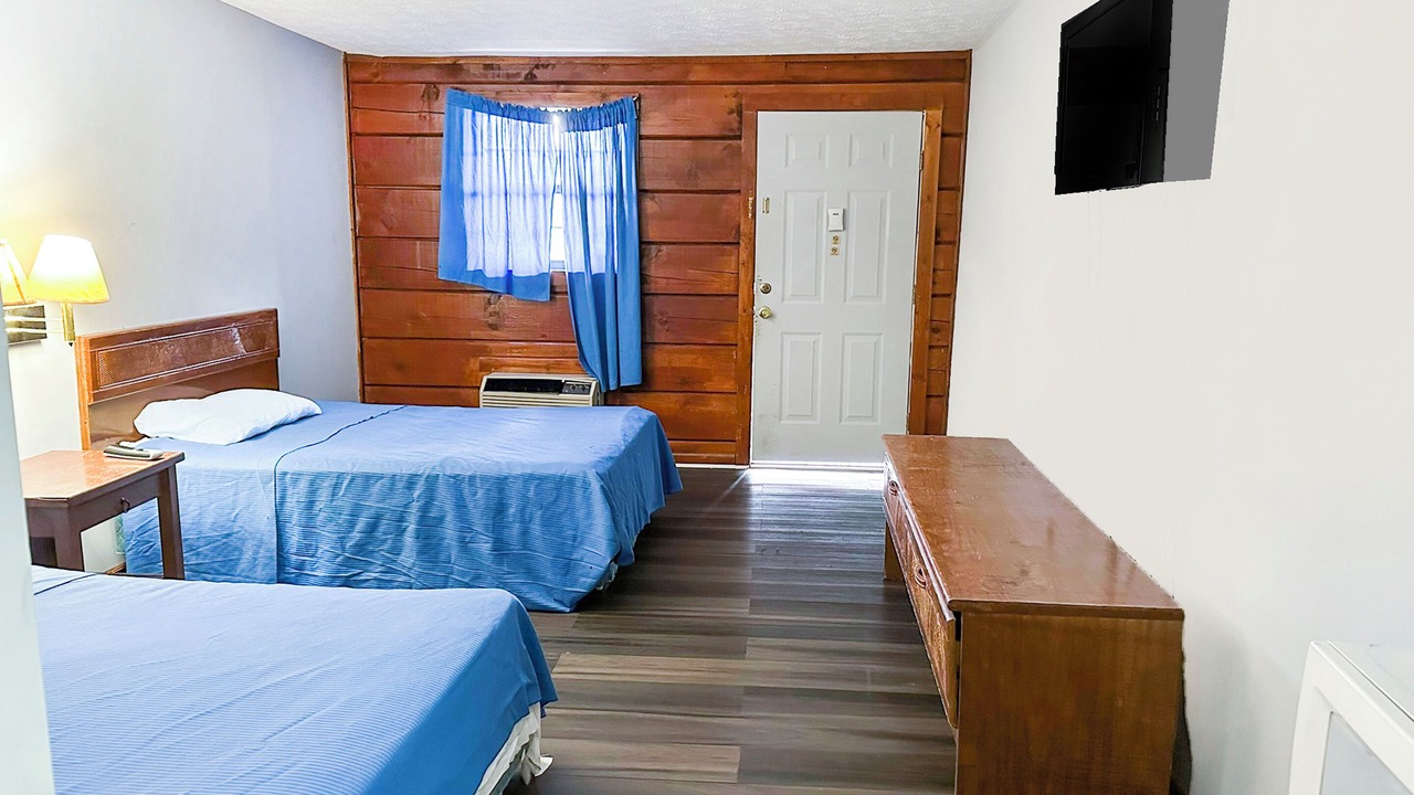 Photo of Bedroom in Cedar Bluff
