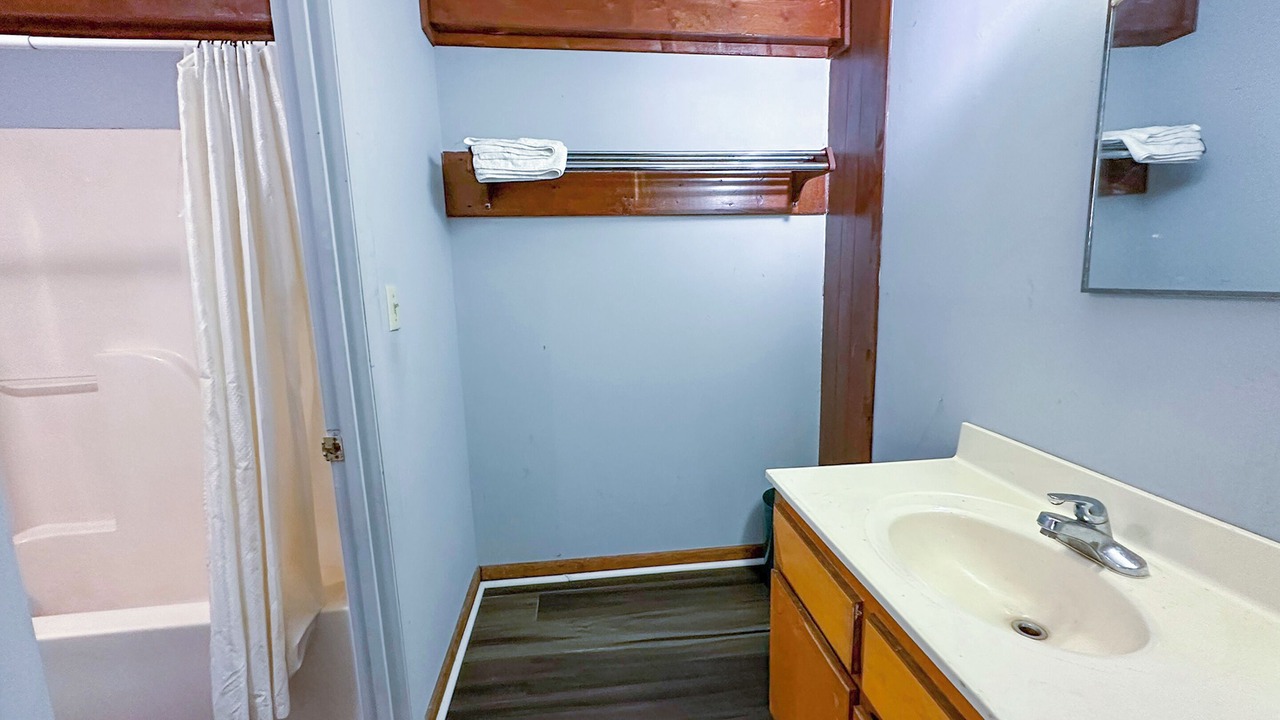 Photo of Bathroom in Cedar Bluff