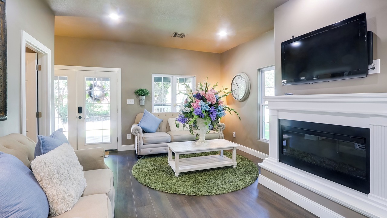 Photo of Livingroom in Belle Plaine