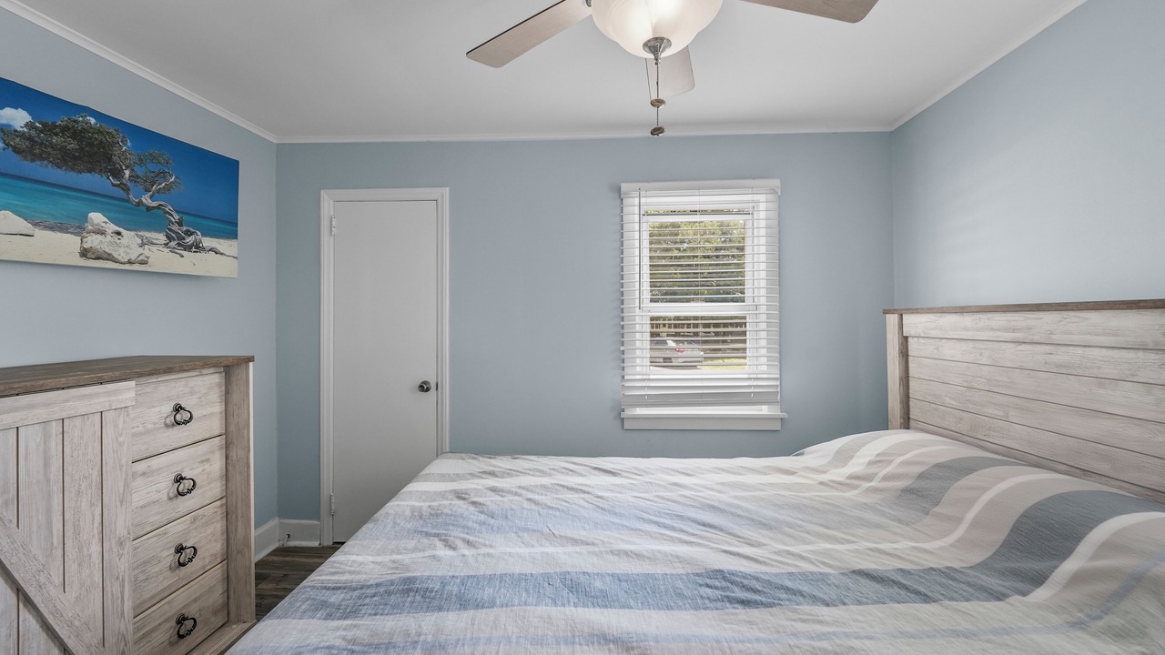 Photo of Bedroom in Brick