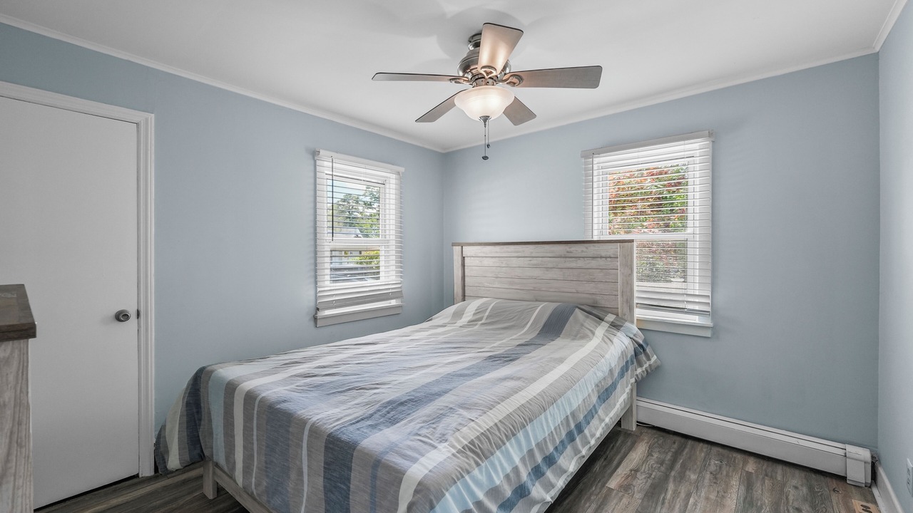 Photo of Bedroom in Brick