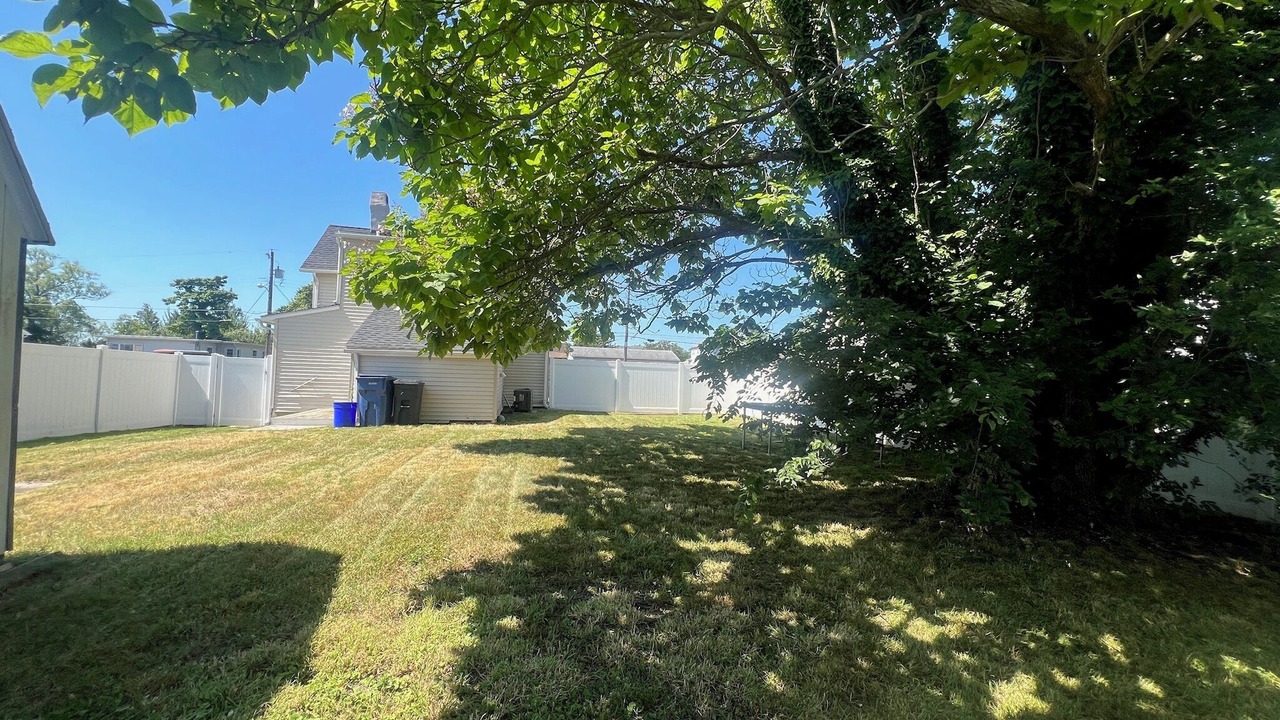 Photo of Outdoor in Pleasantville