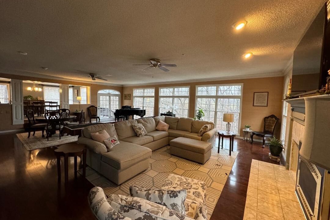 Photo of Livingroom in Hannibal