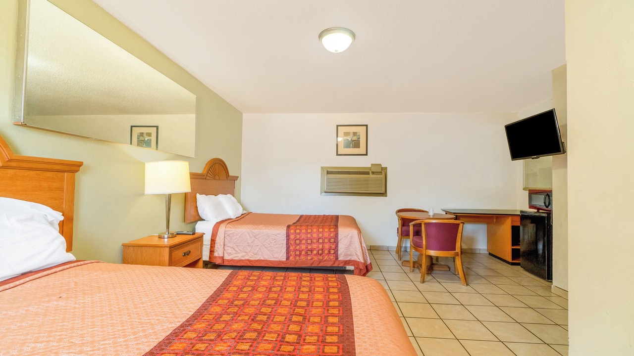 Photo of Bedroom in El Dorado