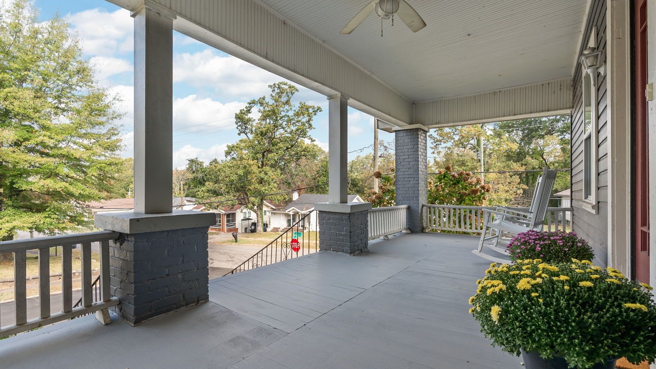 Photo of Patio Balcony in Crestline Heights