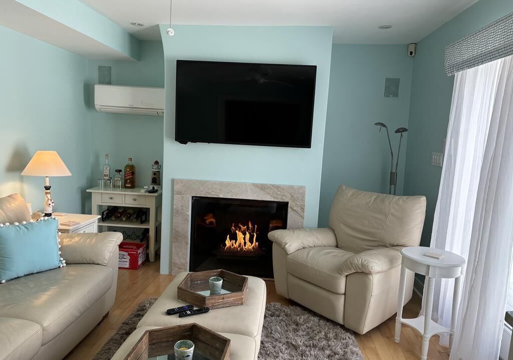 Photo of Livingroom in Ship Bottom