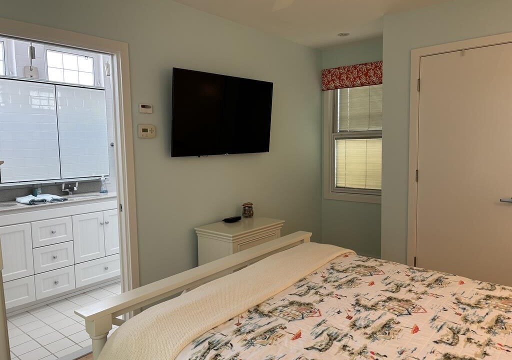 Photo of Bedroom in Ship Bottom