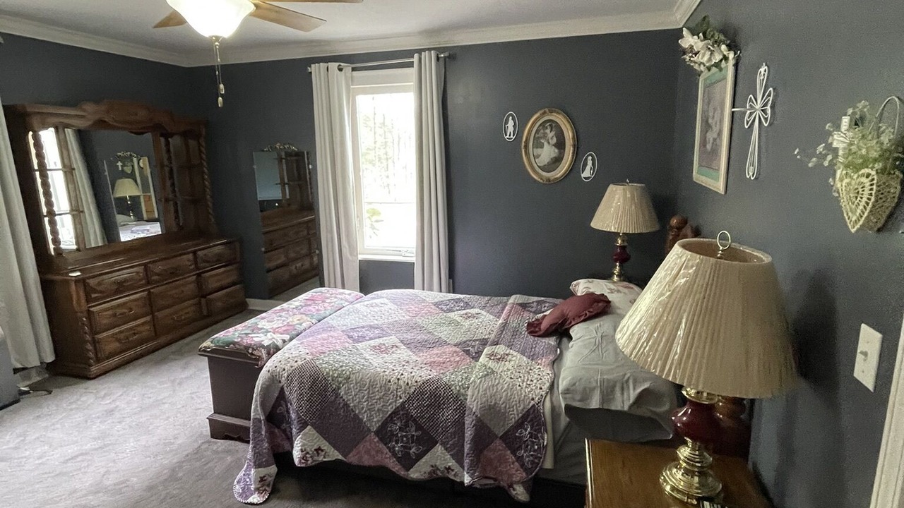 Photo of Bedroom in Leesburg