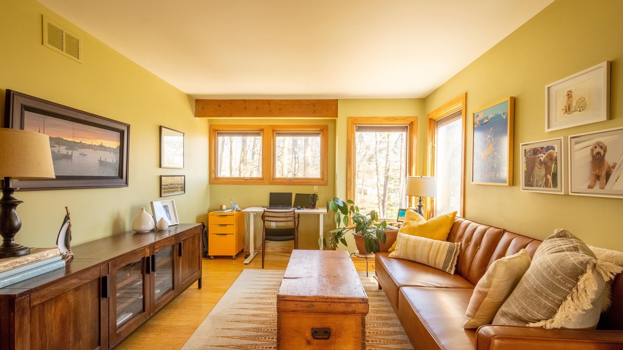 Photo of Livingroom in Selby-on-the-Bay