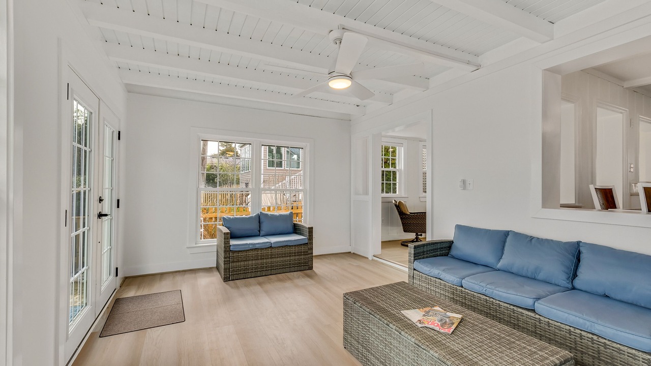 Photo of Livingroom in Selby-on-the-Bay
