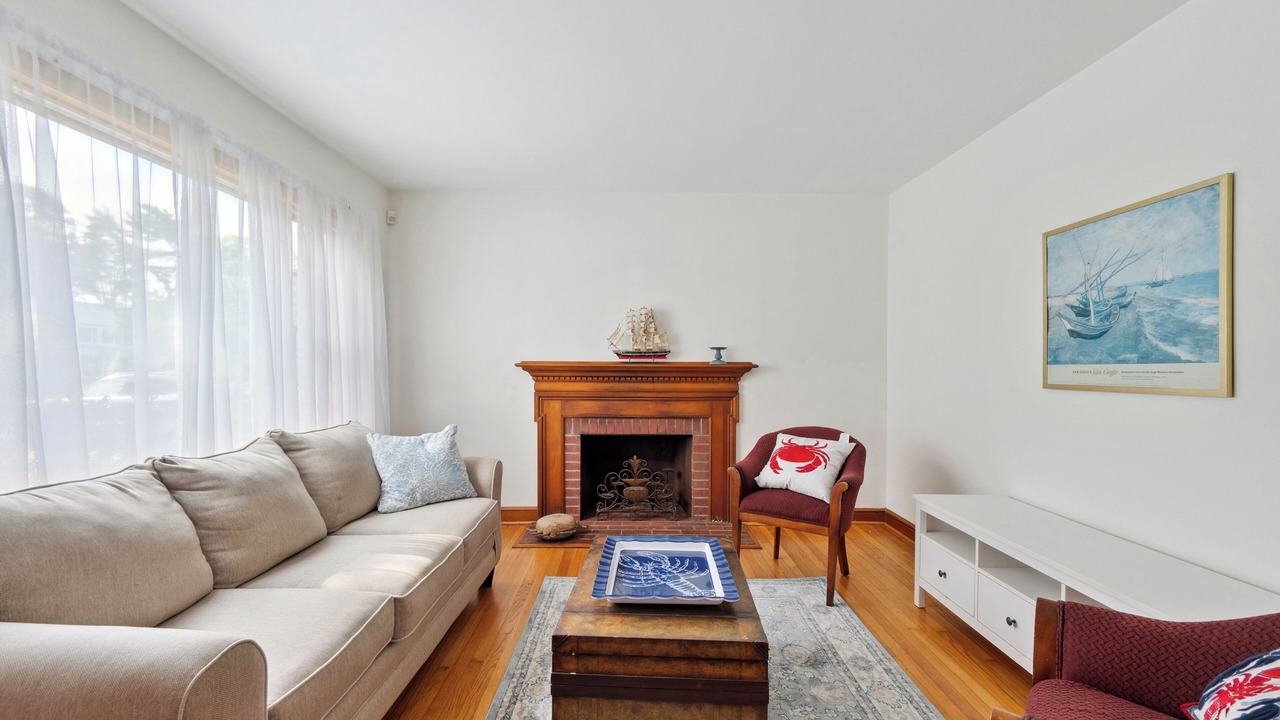 Photo of Livingroom in Rock Hall