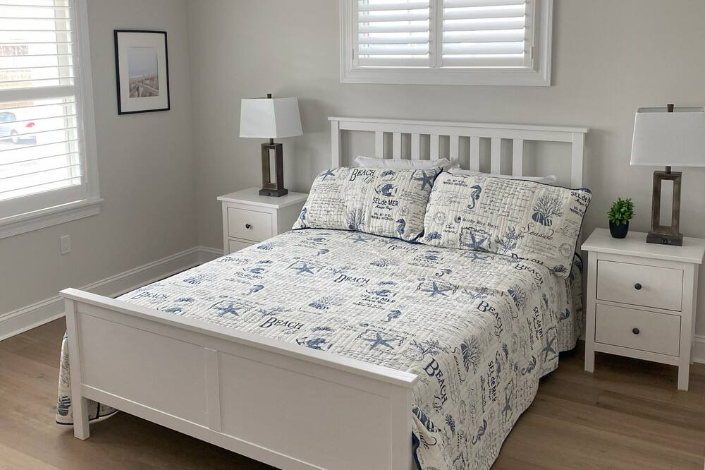 Photo of Bedroom in Townsend's Inlet
