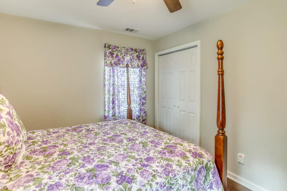 Photo of Bedroom in Marion