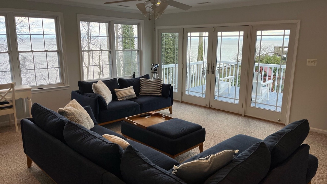Photo of Livingroom in Chesapeake Beach