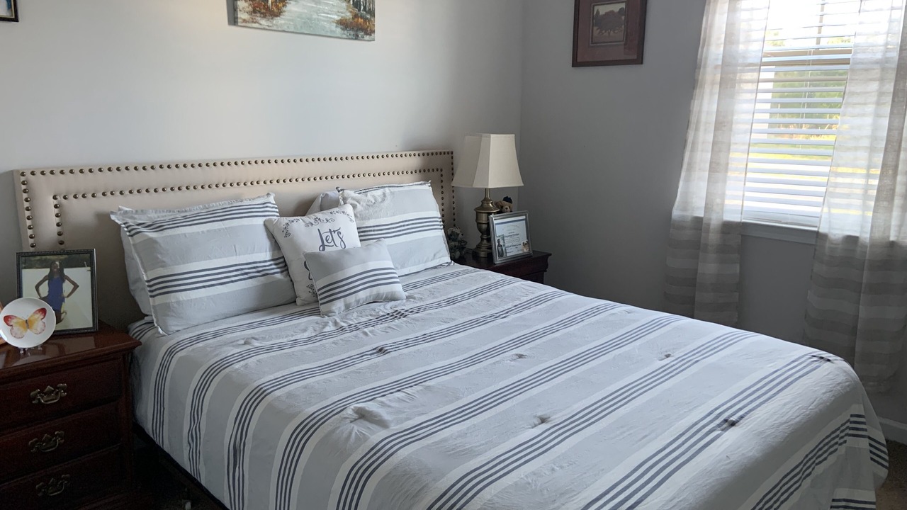 Photo of Bedroom in Calhoun