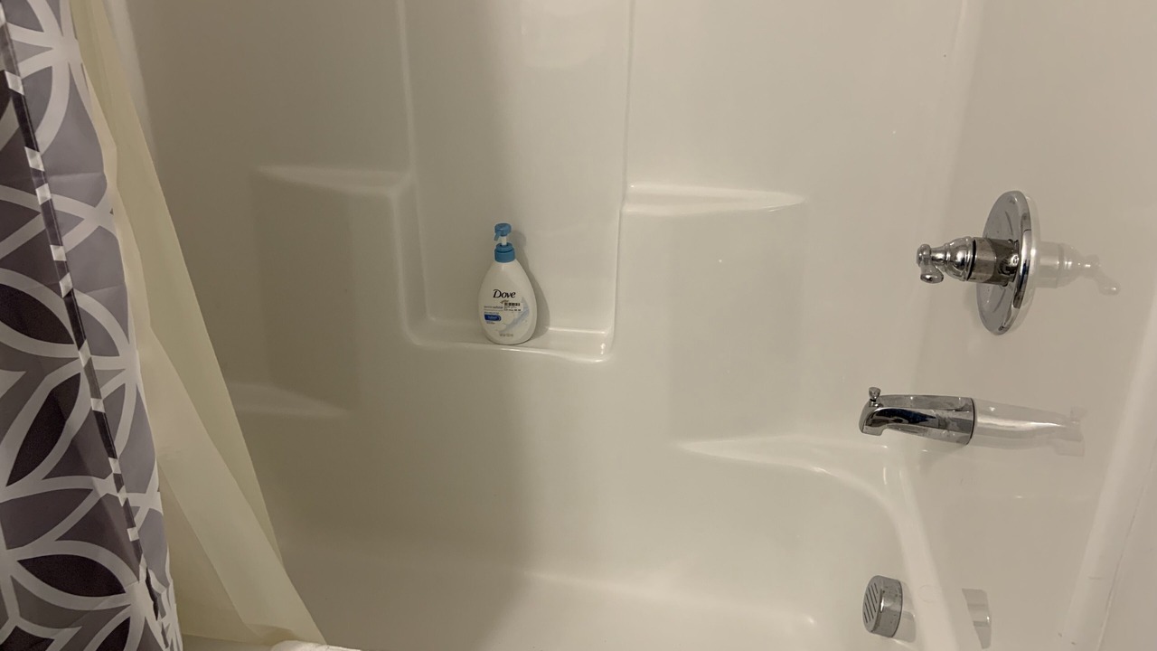 Photo of Bathroom in Calhoun