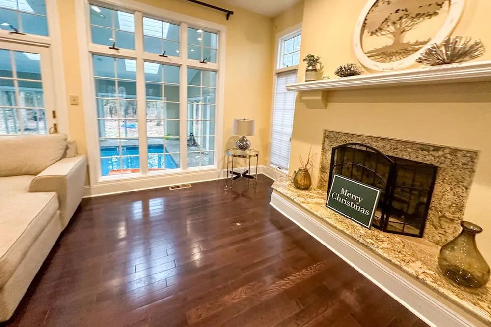 Photo of Livingroom in Medford