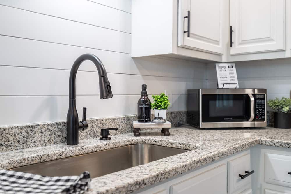 Photo of Kitchen in Centre