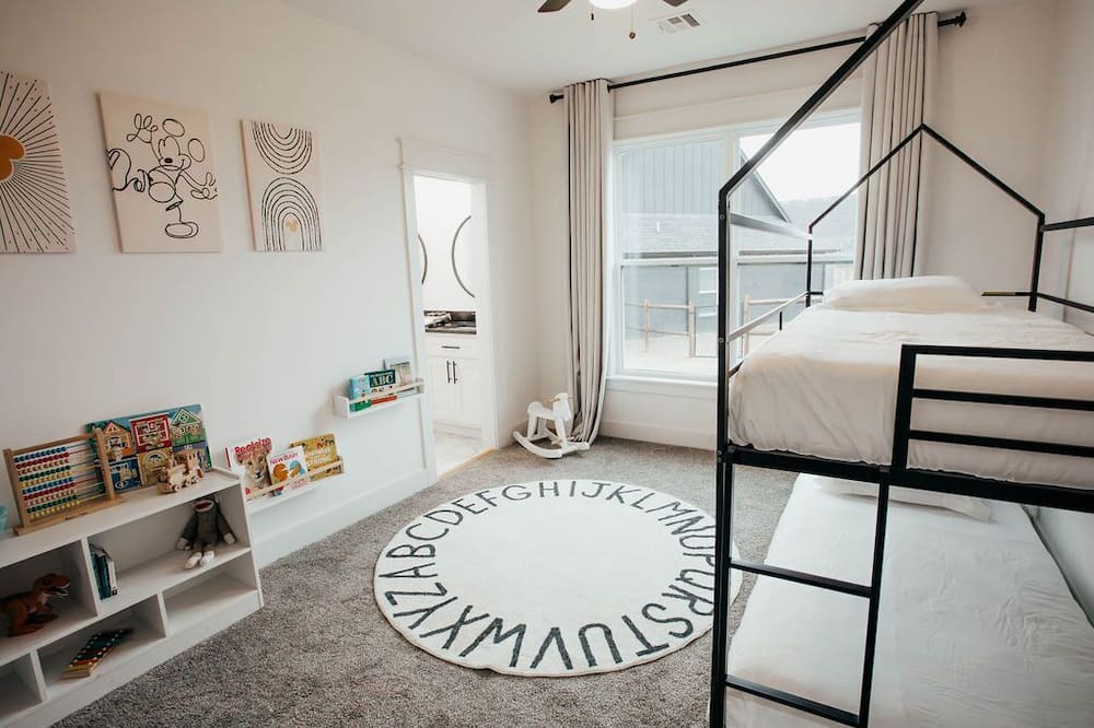 Photo of Bedroom in Owasso