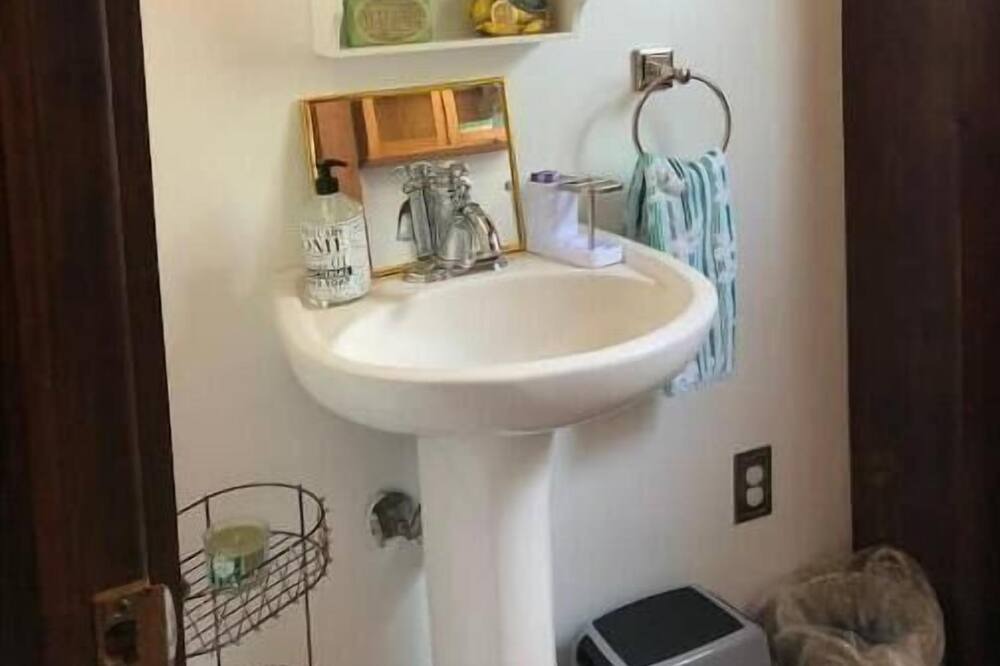 Photo of Bathroom in Belmar