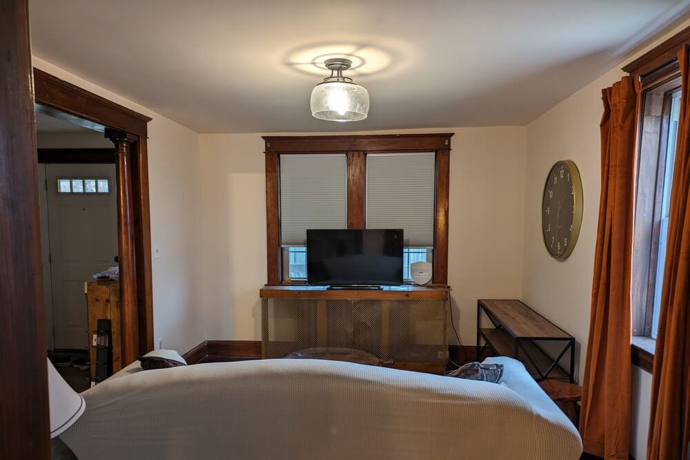 Photo of Bedroom in Windsor Mill