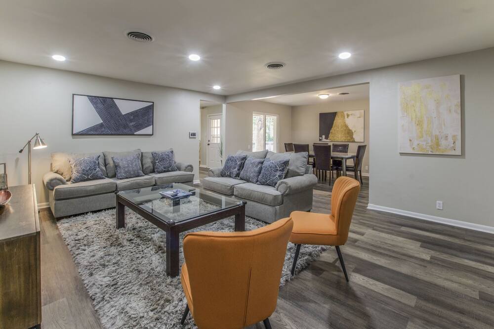Photo of Livingroom in Temple