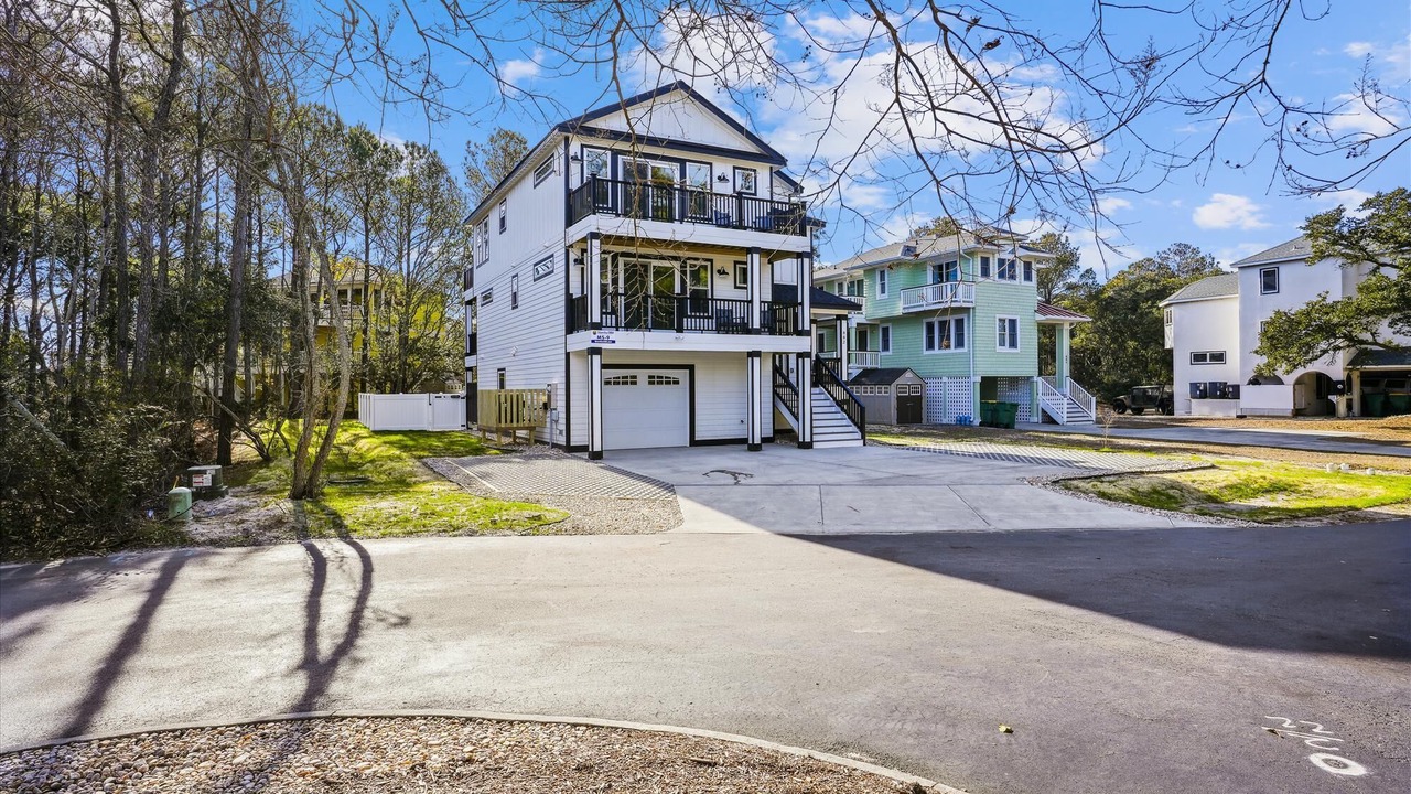 Photo of Outdoor in Monteray Shores