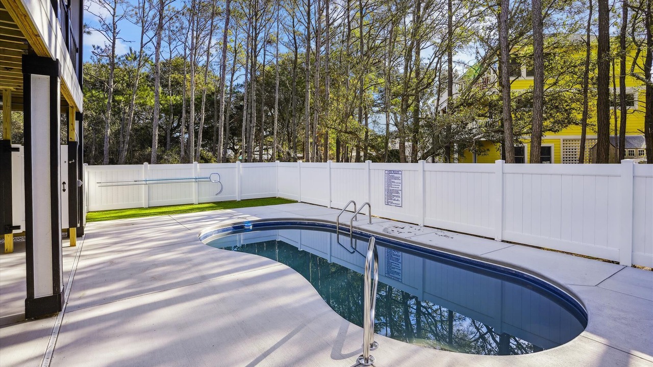 Photo of Outdoor in Monteray Shores